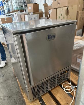 Frigorifero 1 anta sottobanco positivo usato