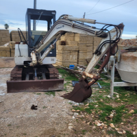 Escavatore Bobcat per pezzi