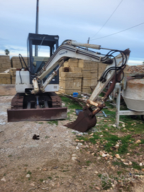Escavatore Bobcat per pezzi