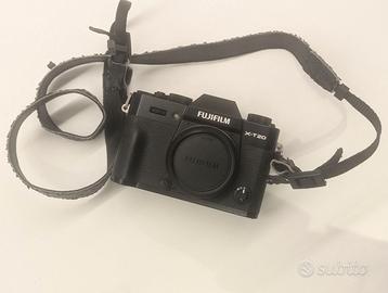 Fujifilm X-T20 + obiettivo 18-55mm + 2 batterie +