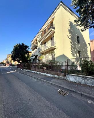 2 LOCALI A PAVIA