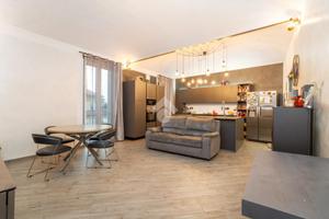 4 LOCALI A CASELLE TORINESE