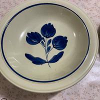 Piatti decrati a mano vintage