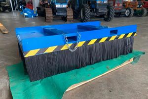 Spazzatrice per carrello elevatore