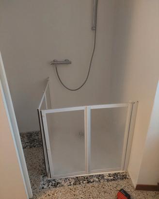 Box doccia disabili 