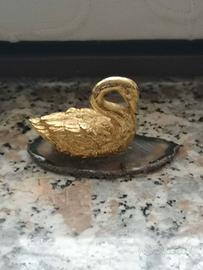 Miniatura cigno su pietra