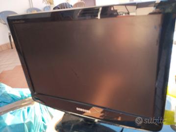 SAMSUNG TV LCD 19 pollici - anche per PC