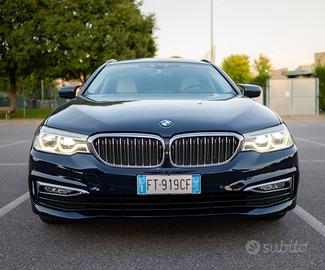 BMW 530 d xdrive Touring Luxury Tetto-Sterzo integ