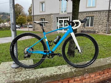 🌾 739 – FHEDRA OMBRA GRAVEL 🚴♂️