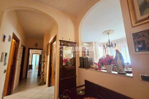 Quadrilocale con box auto e posto auto