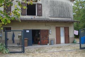 Casa indipendente e terreno