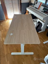 Scrivania regolabile 140x70