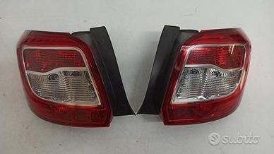 Fanalino stop dx o sx dacia sandero 2016