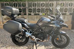 Benelli Trk502x + Borse Shad