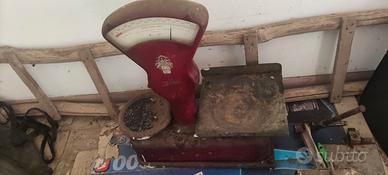 Affettatrice +bilancia berkel da restaurare