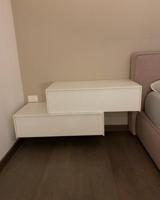 Mobile componibile / comodini bianchi
