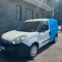 opel conbo doppia porta laterale 2017 6b tdci 1,6