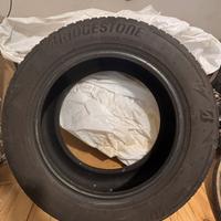 Bridgestone Blizzak 215/60 R17 96H
