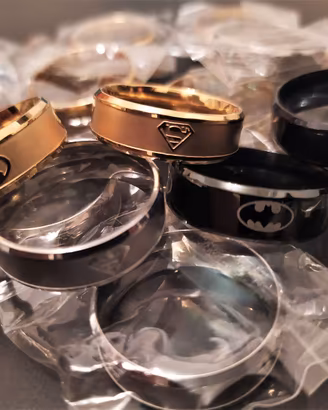 50 Anelli Incisi Acciaio Inox Logo BATMAN SUPERMAN