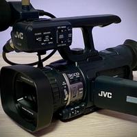 Videocamera JVC GY-HM100  come nuova !!