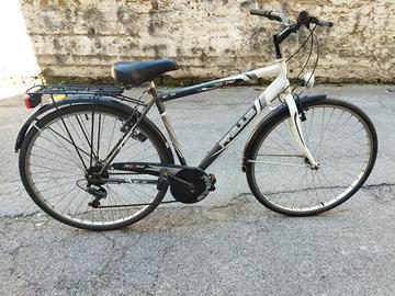 bici da passeggio misura 28 marca Frejus 