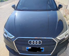 Audi A3 Sportback s tron 2017, interni s line