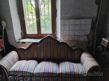 DIVANO STILE LUIGI XV, MOLTO ELEGANTE.
