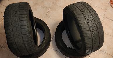 4 pneumatici Pirelli Sottozero 235/45 R18 98V