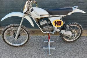 moto cross TITAN 50