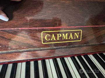 Pianoforte verticale antico Capman in legno