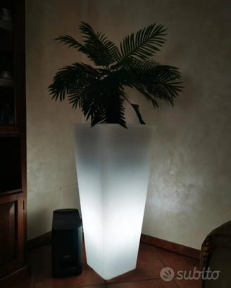 Vaso luminoso in resina 