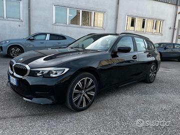 BMW 318D 48V TOURING BUSINESS