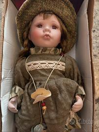 Bambola di porcellana