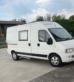Camper furgonato adria