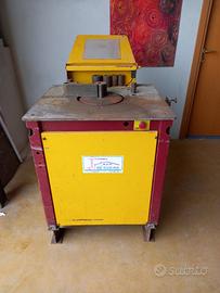 Macchina piegatrice della LEADERMAC