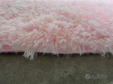 tappeto peloso rosa