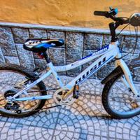 Bici Decathlon con ruota da 20"
