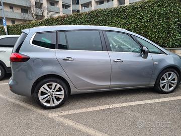 opel zafira tourer