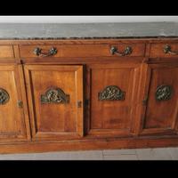Madia credenza