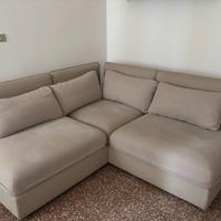 Divano beige IKEA