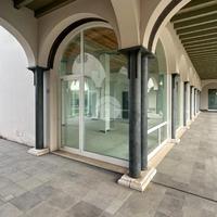 NEGOZIO A AZZANO MELLA