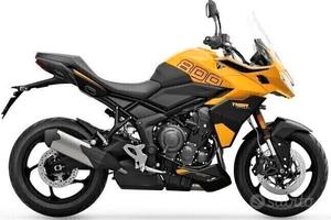 Triumph Tiger 800