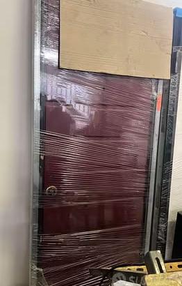 PORTA BLINDATA CON PANELLO DA ESTERNO