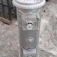 Stufa antica in ghisa