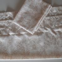 Tendina in lino con stampa floreale