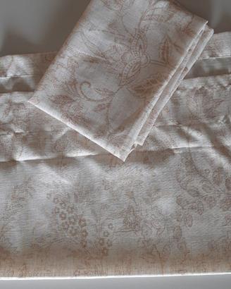 Tendina in lino con stampa floreale