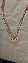 collana foglia rosa tono argento 