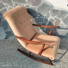 Sedia a dondolo vintage 