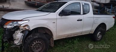 MITSUBISHI L200-2017 PER RICAMBI