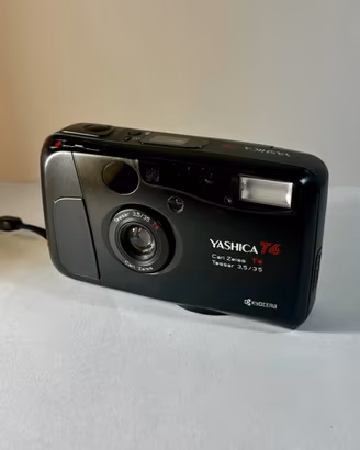 Yashica T4 Kyochera fotocamera compatta